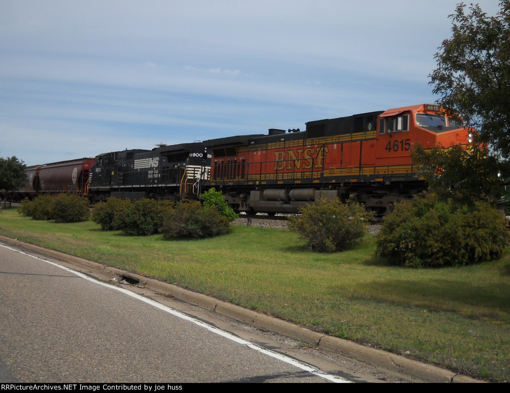 BNSF 4615 East